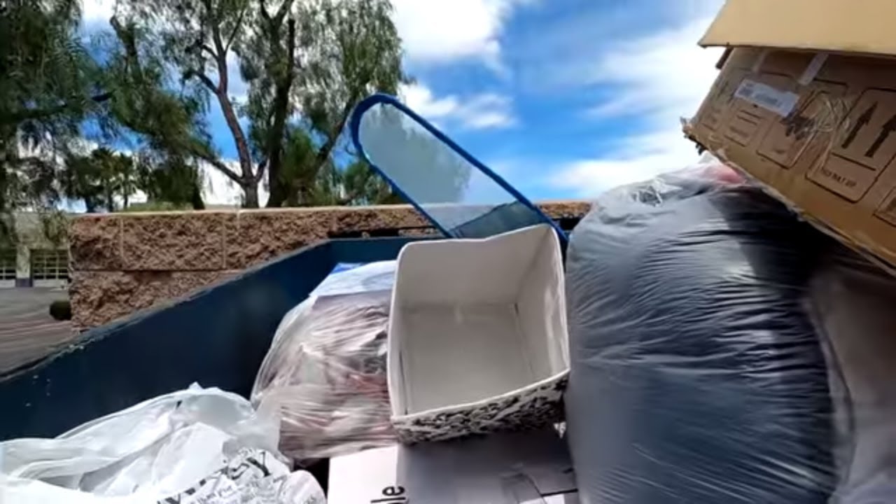 DUMPSTER DIVING- NEW IN BOX! STORE THREW IT AWAY!