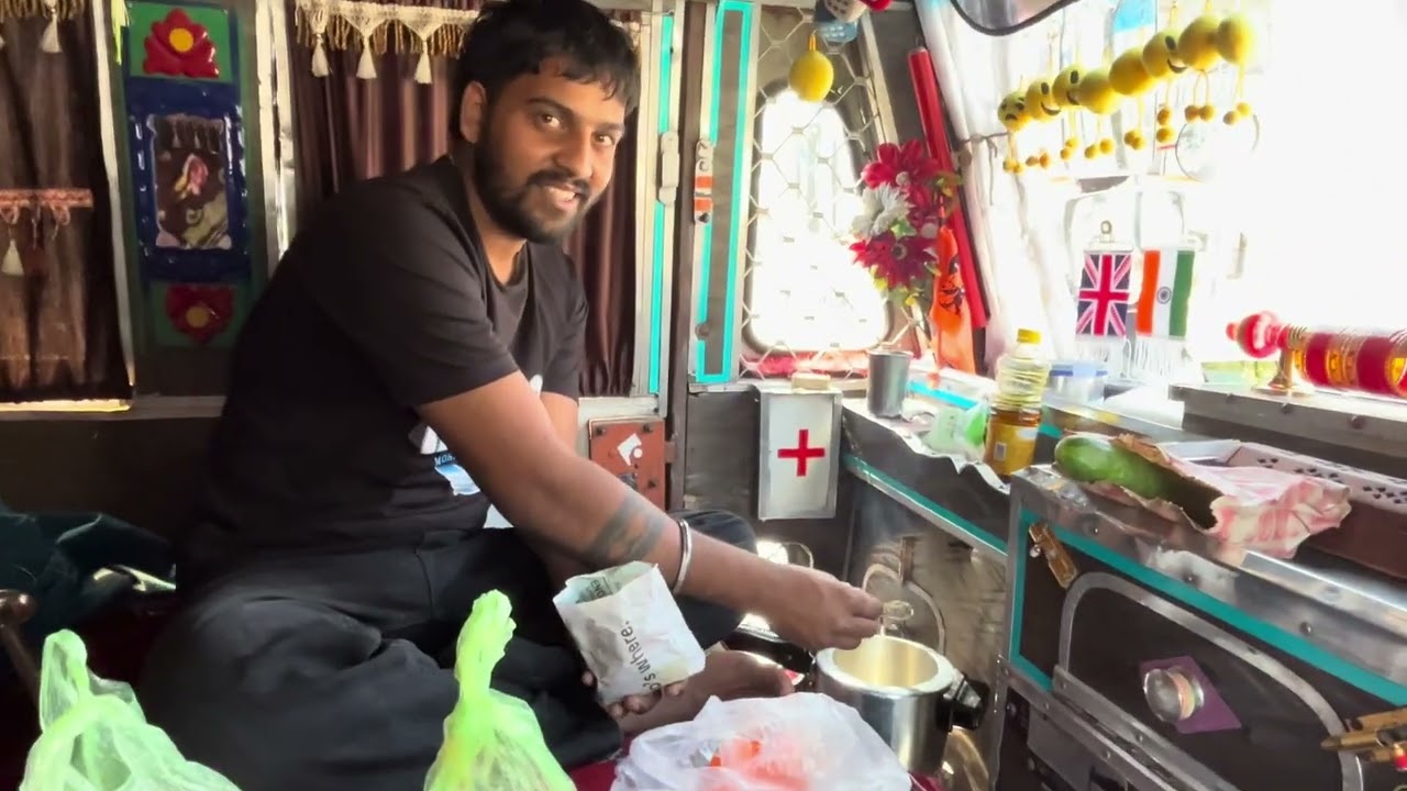 आज बनायी हमने पनीर वाली खिचड़ी 