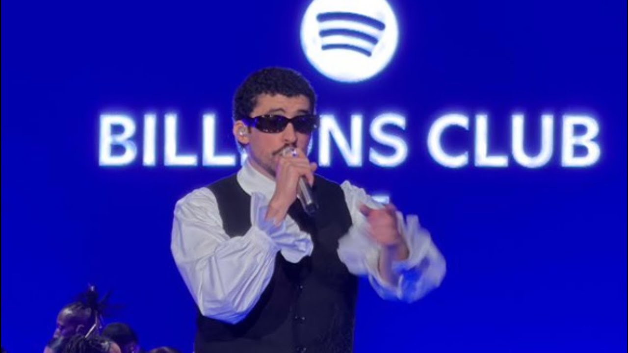 😱 Bad Bunny canta Tití Me Preguntó en JAPONES y el público enloquece en Tokio Japon concierto 2026