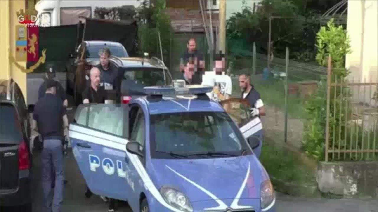 Modena, blitz all'alba: stop agli albanesi che gestiscono droga e prostituzione