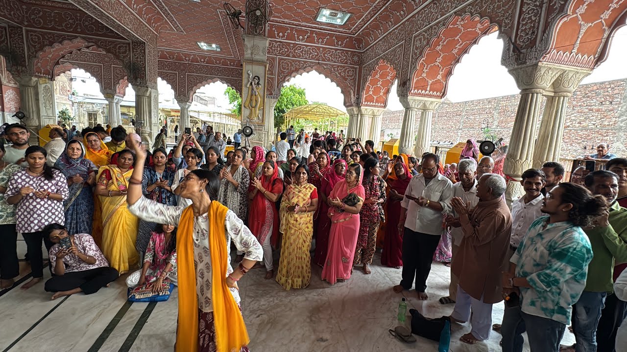 Govind Dev Ji के मंदिर में गूंजा महादेव का भजन | शिव प्रेमियों के लिए खास