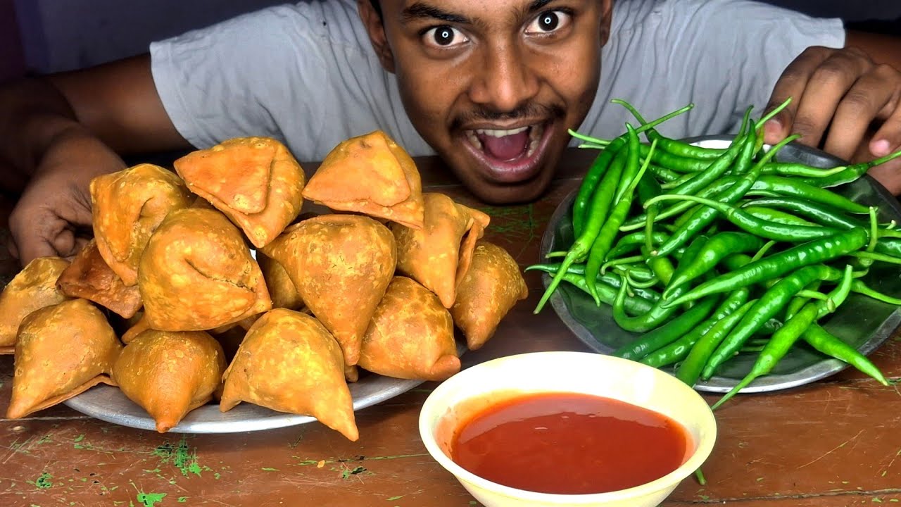 OH NO ! SAMOSA AND CHILLI EATING SHOW ! SPICY FOOD !#ASMRTUHIN