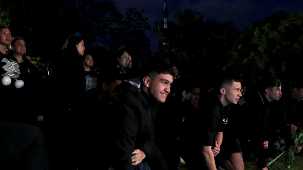 Haka at Rongomai's Poroporoaki