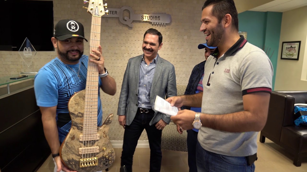 Unboxing  Bass Fodera – Los Tucanes de Tijuana