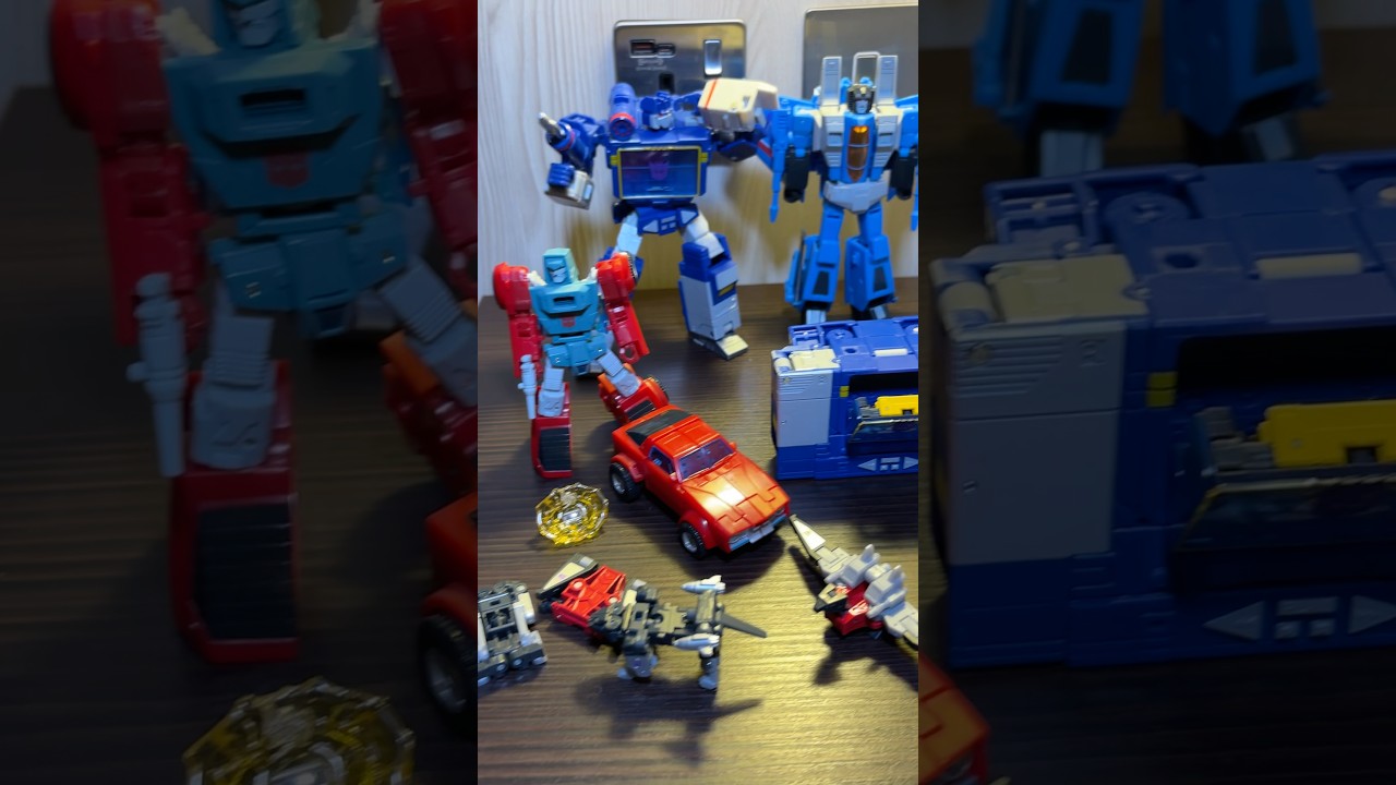 Wow! New studio series 86 Thundercracker, Windcharger & Soundwave reviews incoming! #transformers