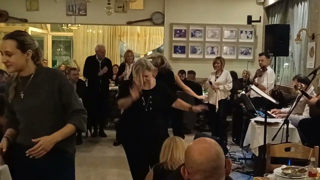 Μου 'φαγες όλα τα δαχτυλίδια