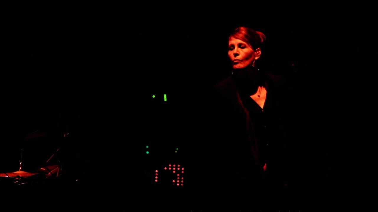 Kari Bremnes - "Skrik" (The Scream) Live