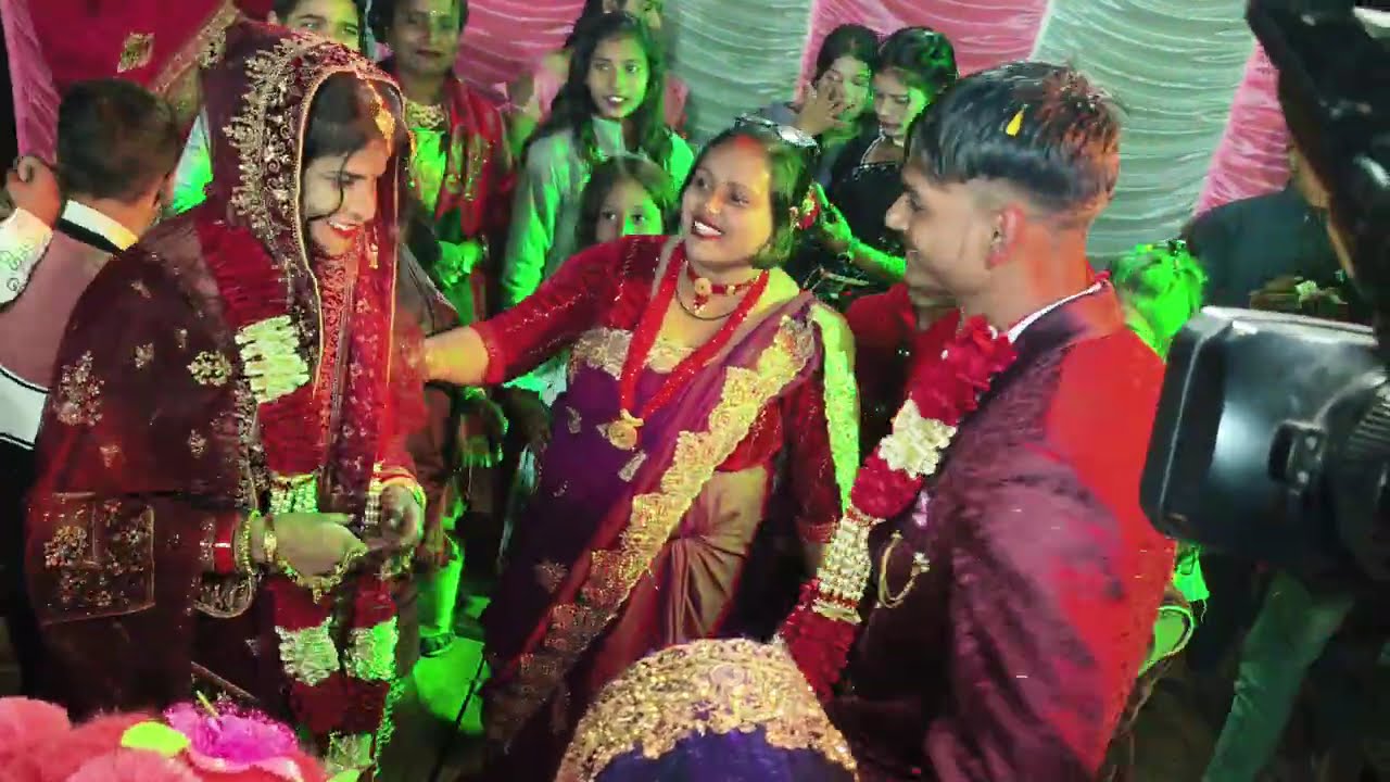 Santosh pagal na hayi😘😁💖// #viralvideo #ankushraja // youtube video #youtubeshorts #bhojpuridance 😃😃