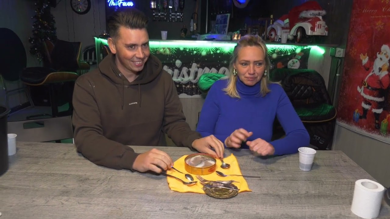 Deel 2 Stinky Fish Challenge | The Boys v Surströmming