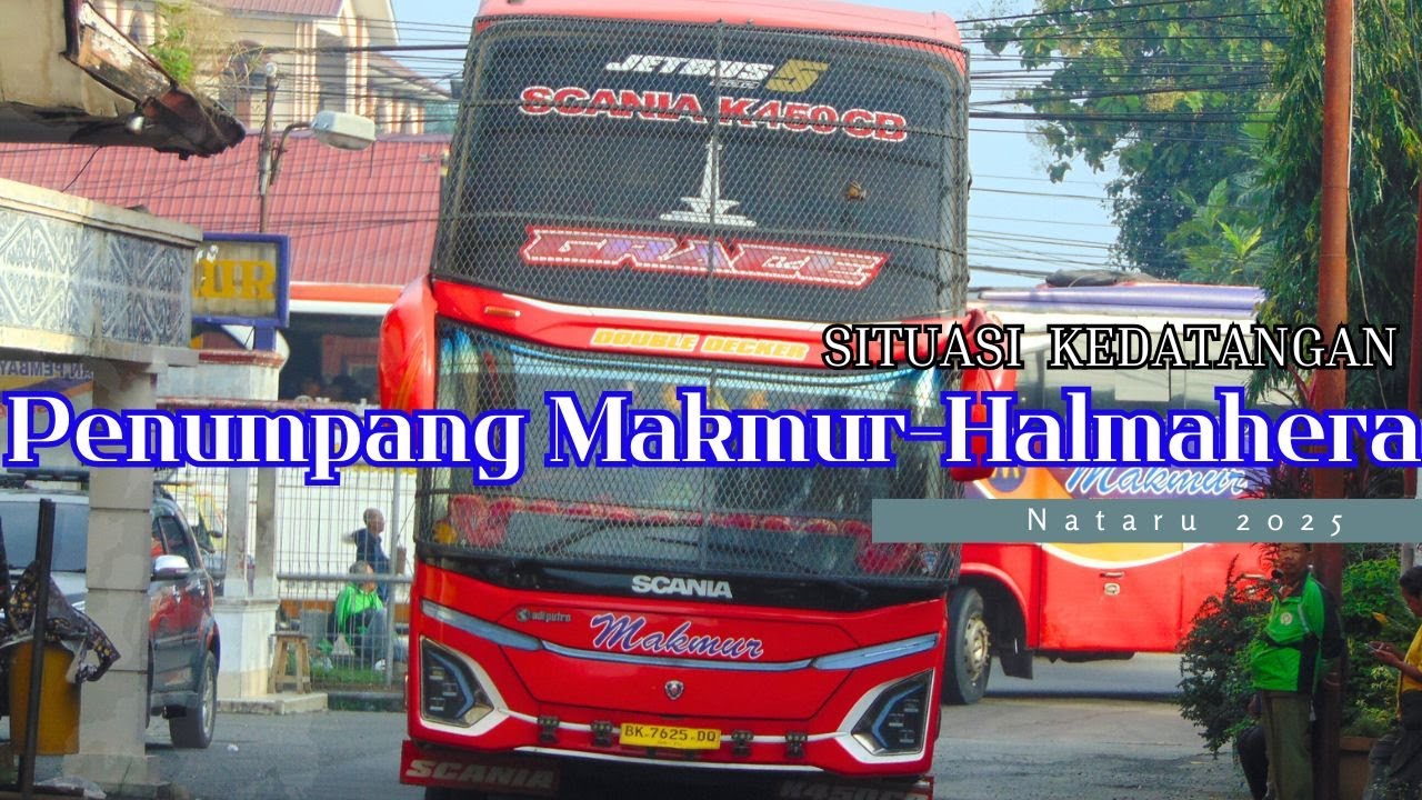 Ramai Kedatangan Penumpang Bus Makmur Halmahera Nataru 2025