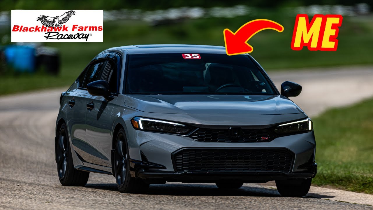 Выезжаю на трассу на своем Honda Civic Si 2025 года.
