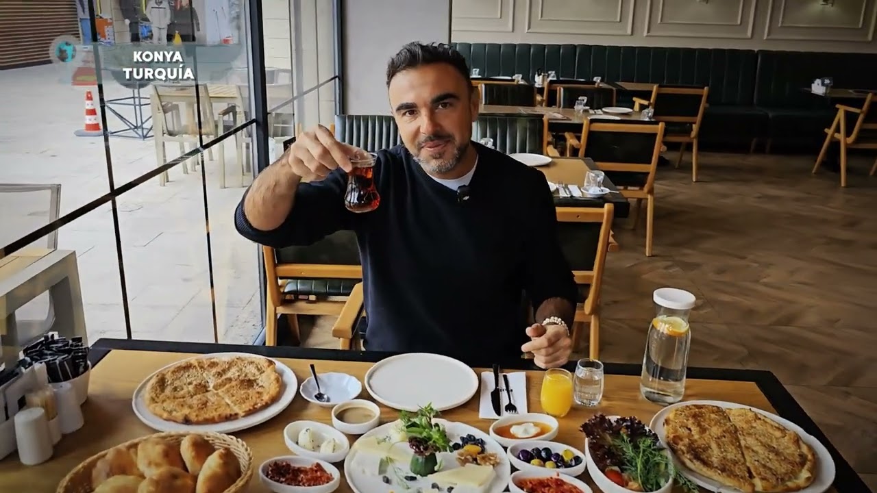 COMO SON LOS DESAYUNOS TURCOS ? DESAYUNO TIPICO EN TURQUIA KONYA PEDALEANDO EN BICICLETA