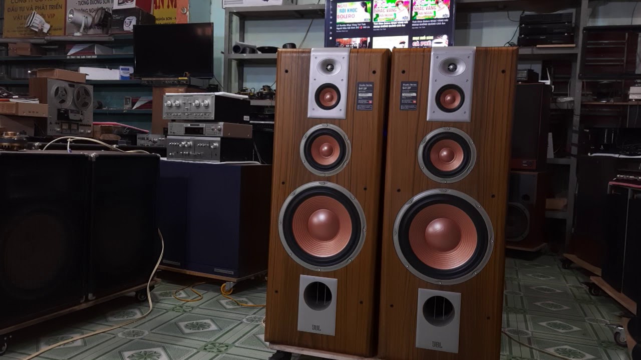 Cặp JBL  STUDIO Series-S412P.