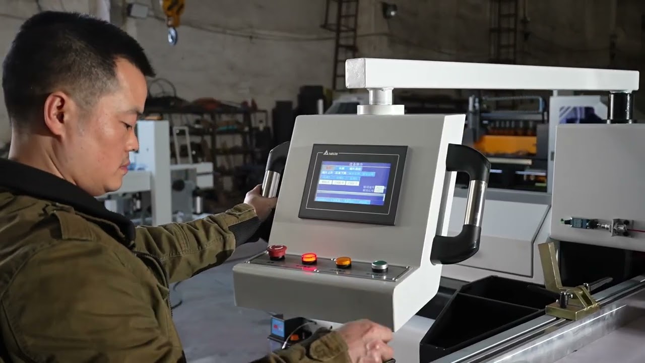 semi-automatic panel saw，reciprocating saw