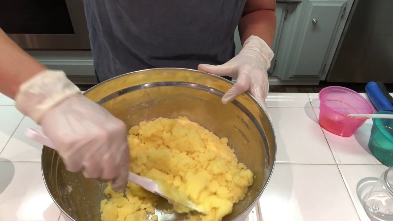 How To Make The Perfect Emulsified Sugar Scrub