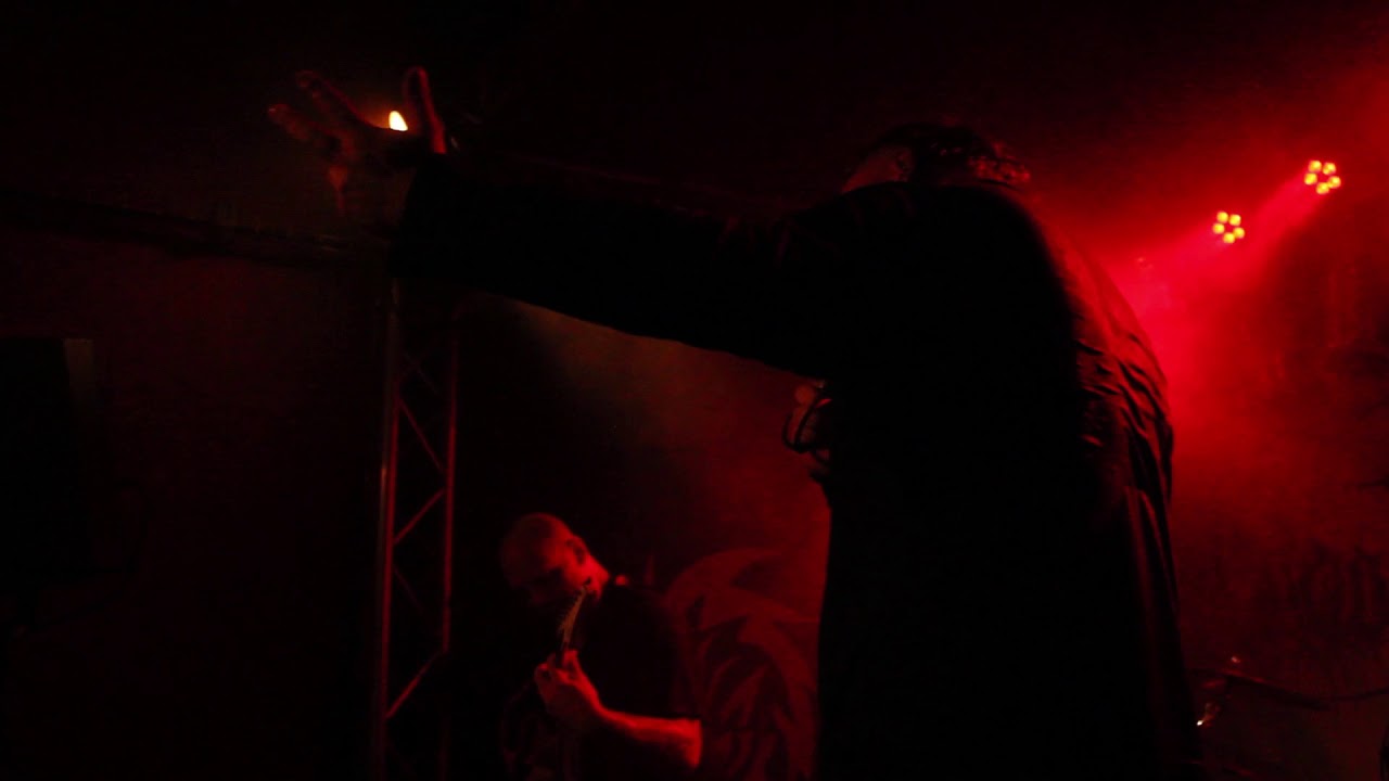 BLOOD RED THRONE - InStructed InSanity