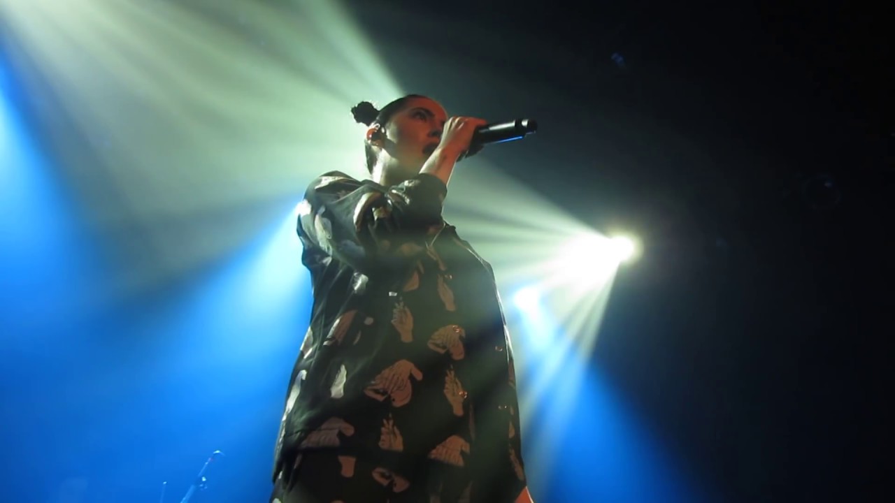 Bishop Briggs 
