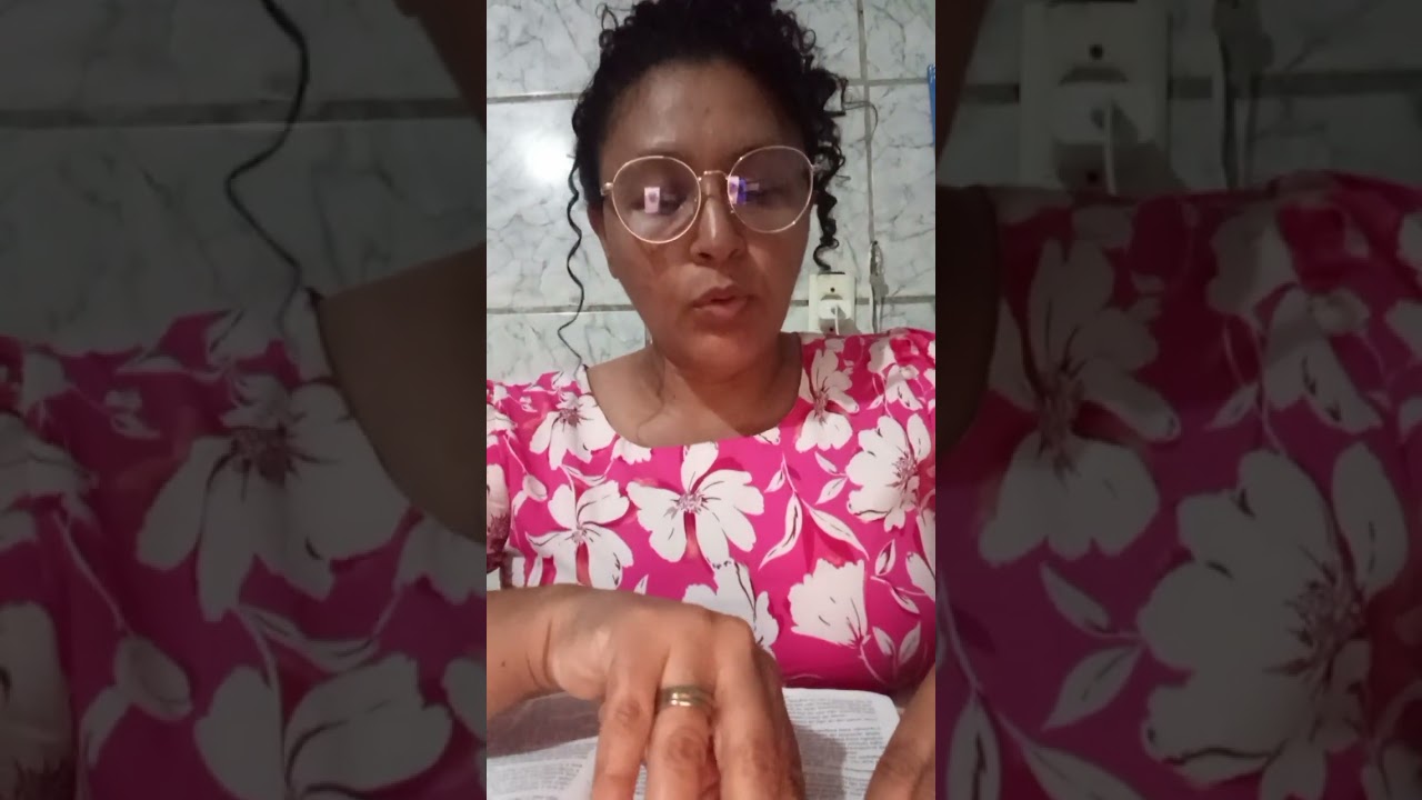 Levítico 21 LEIA A CERCA DOS SACERDOTES lido por Fernanda