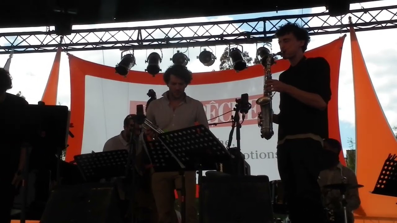 THE COQUETTES - Minute Waltz Chopin - 2014