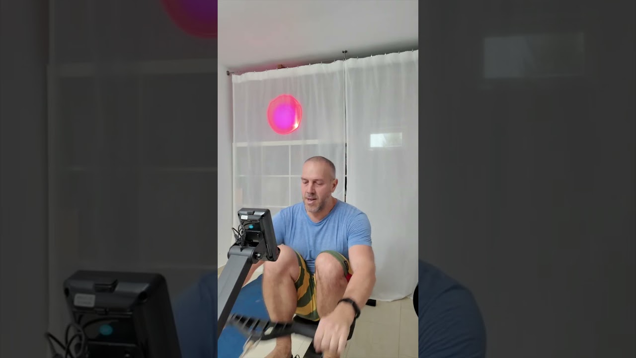 day 8   1 km rowing on MERACH R11 R50 AIR ROWING MACHINE similar to Concept 2 RowERG &copy;MiliBadic
