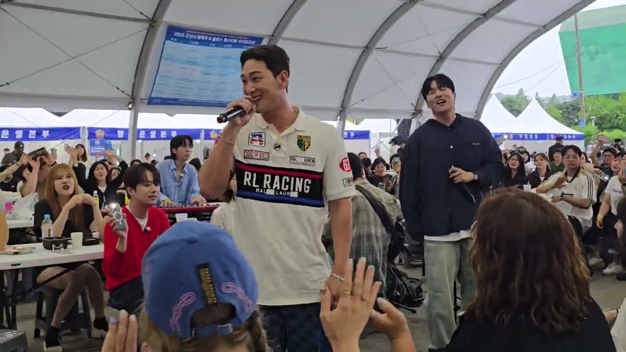 플라이 투 더 스카이 + 백호 -  Missing you .  2025군산수제맥주축제.