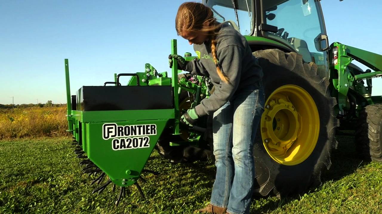 How to Aerate, Fertilize and Overseed Your Lawn | John Deere Tips Notebook
