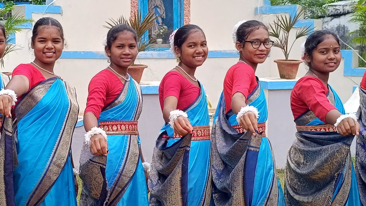 Tipir Tipir Barse Tor Pyar. A Bhakti Dance by Students of Majhapara Parish. 