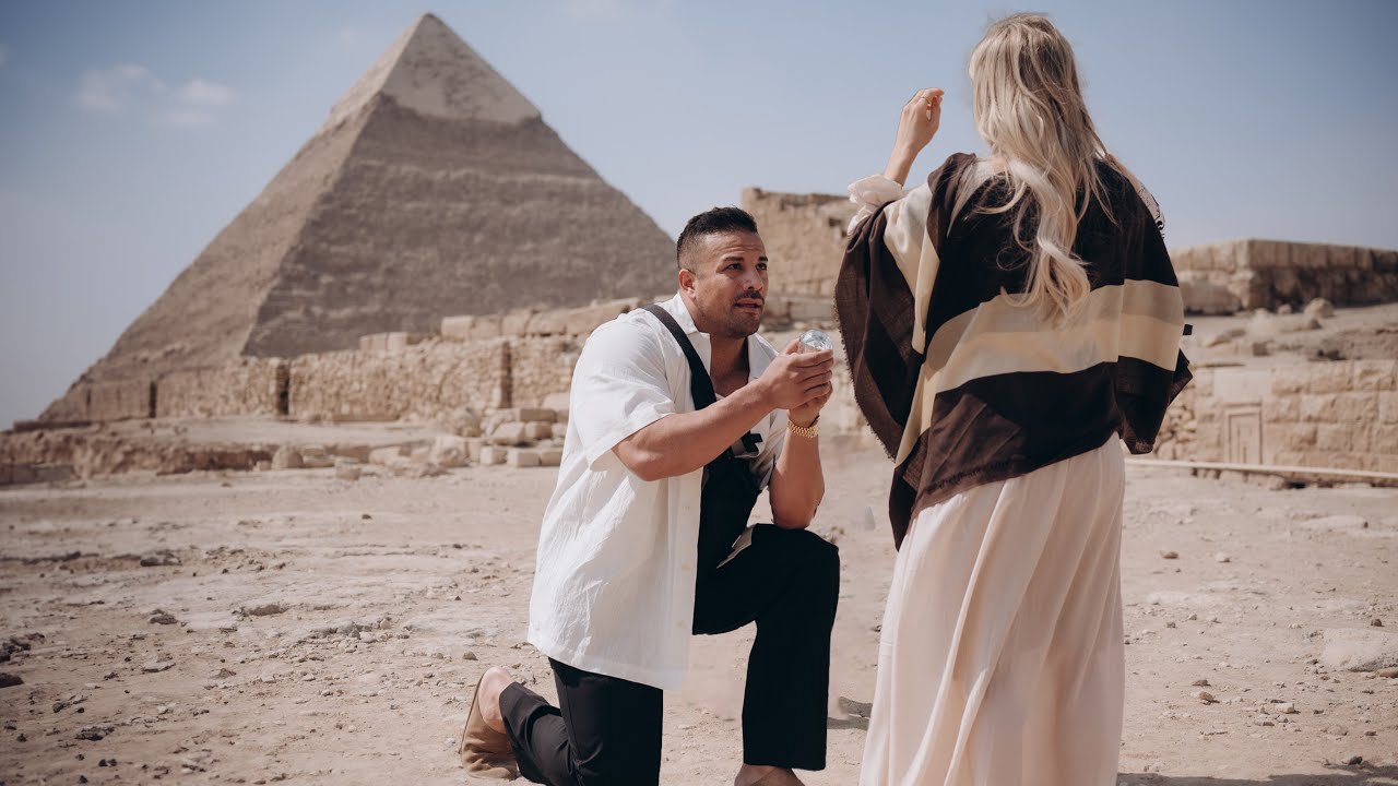 I PROPOSED to my girlfriend in front of The Pyramids