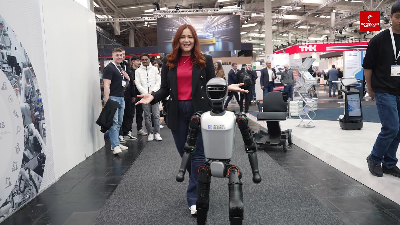 Vanessa Loiola presents the Robotic Area
