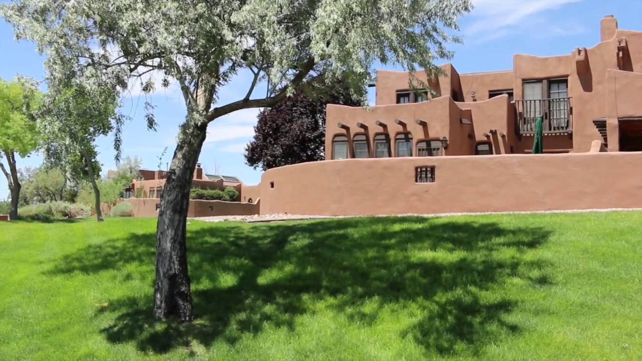Pueblo Los Cerros Corrales NM