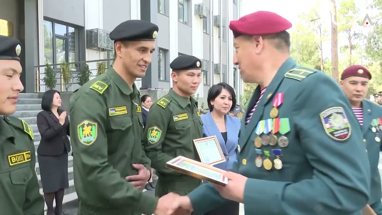 Janubda muddatli harbiy xizmatni oʻtagan askarlar uyiga kuzatildi