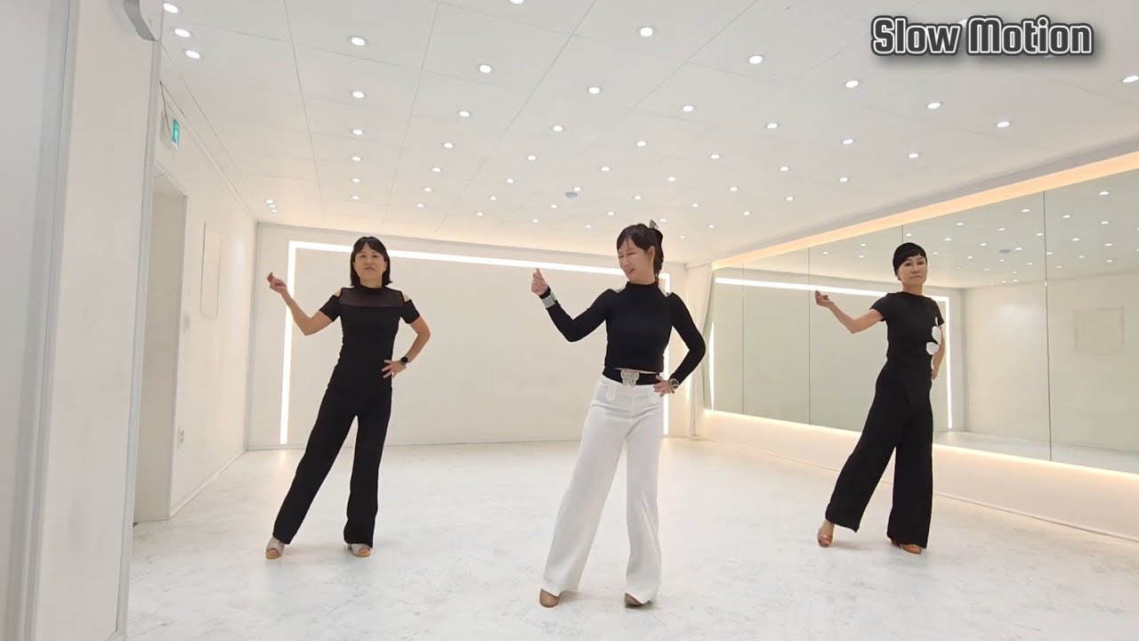 Slow motion linedance