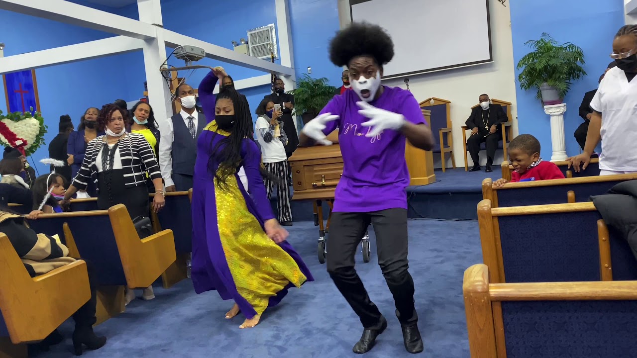 MimeLyfe - You’re Bigger (Jekalyn Carr) Mime @JekalynCarrOfficial