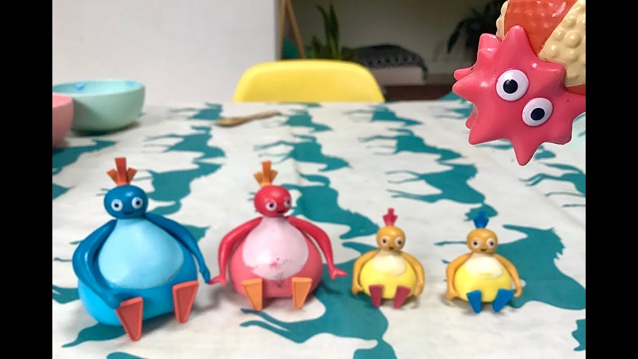 The Twirlywoos.  The Twirlywoos get slimed, Great BigHoo, Toodloo, Chickedy, Chick and Peekaboo!