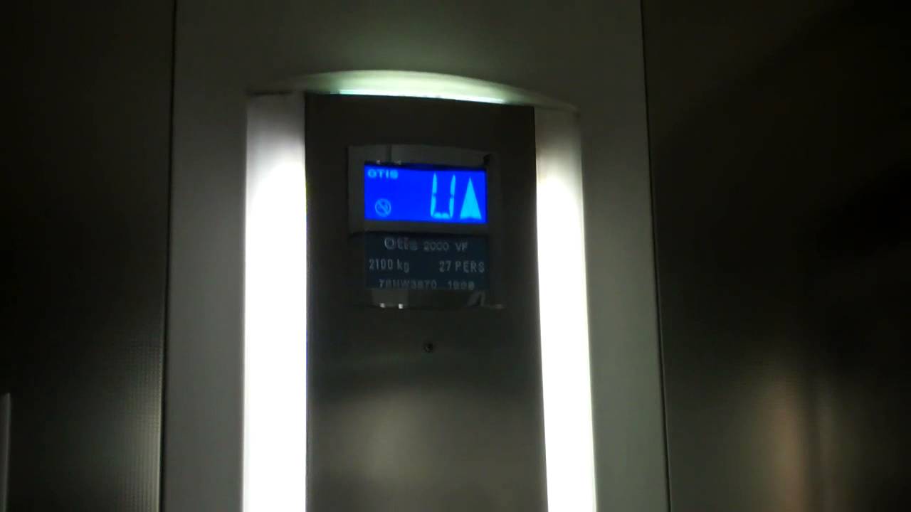 More Otis 2000 Lifts @ Oracle Shopping Mall in Reading