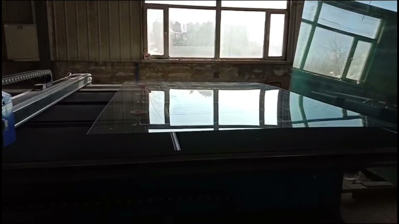 automatic loading and Cutting glass machine