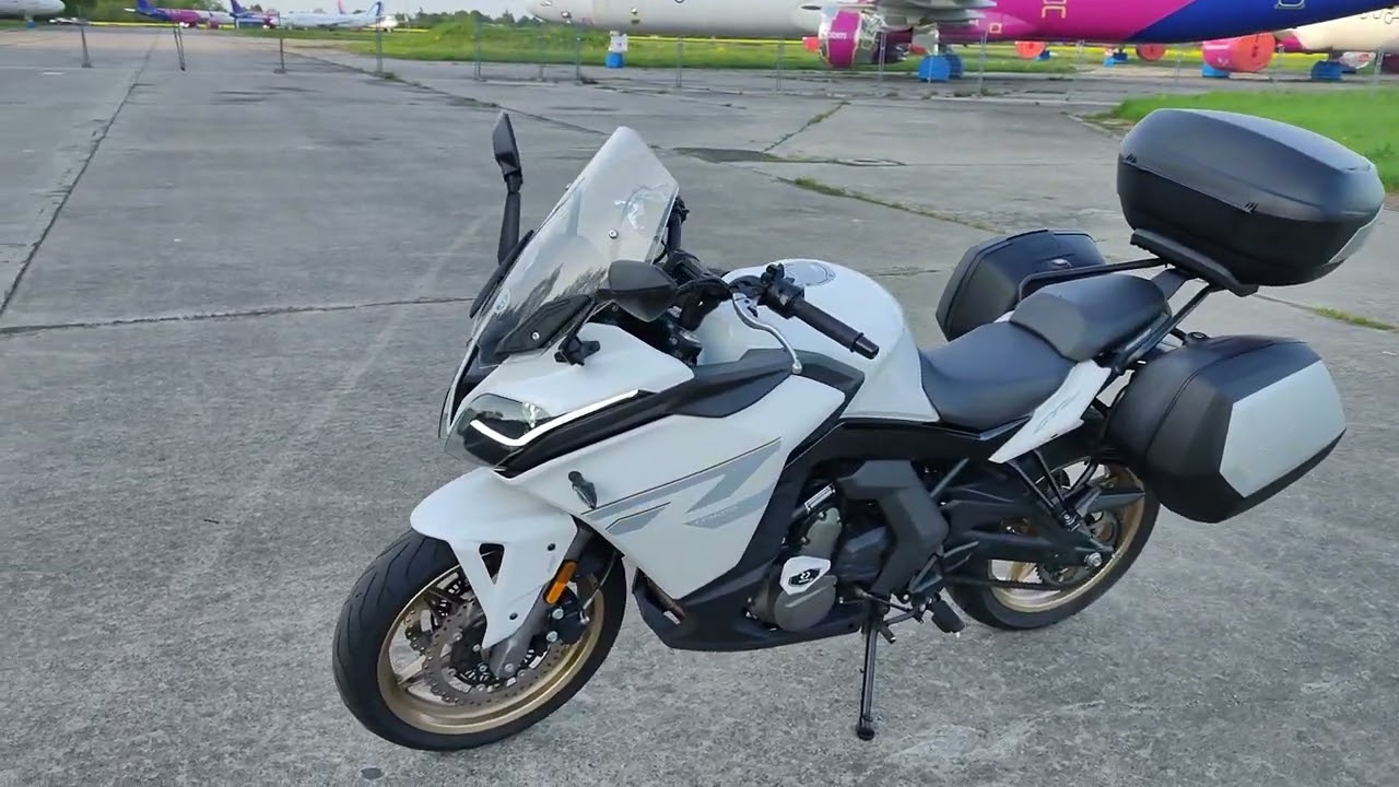 CFMOTO 650GT Premium