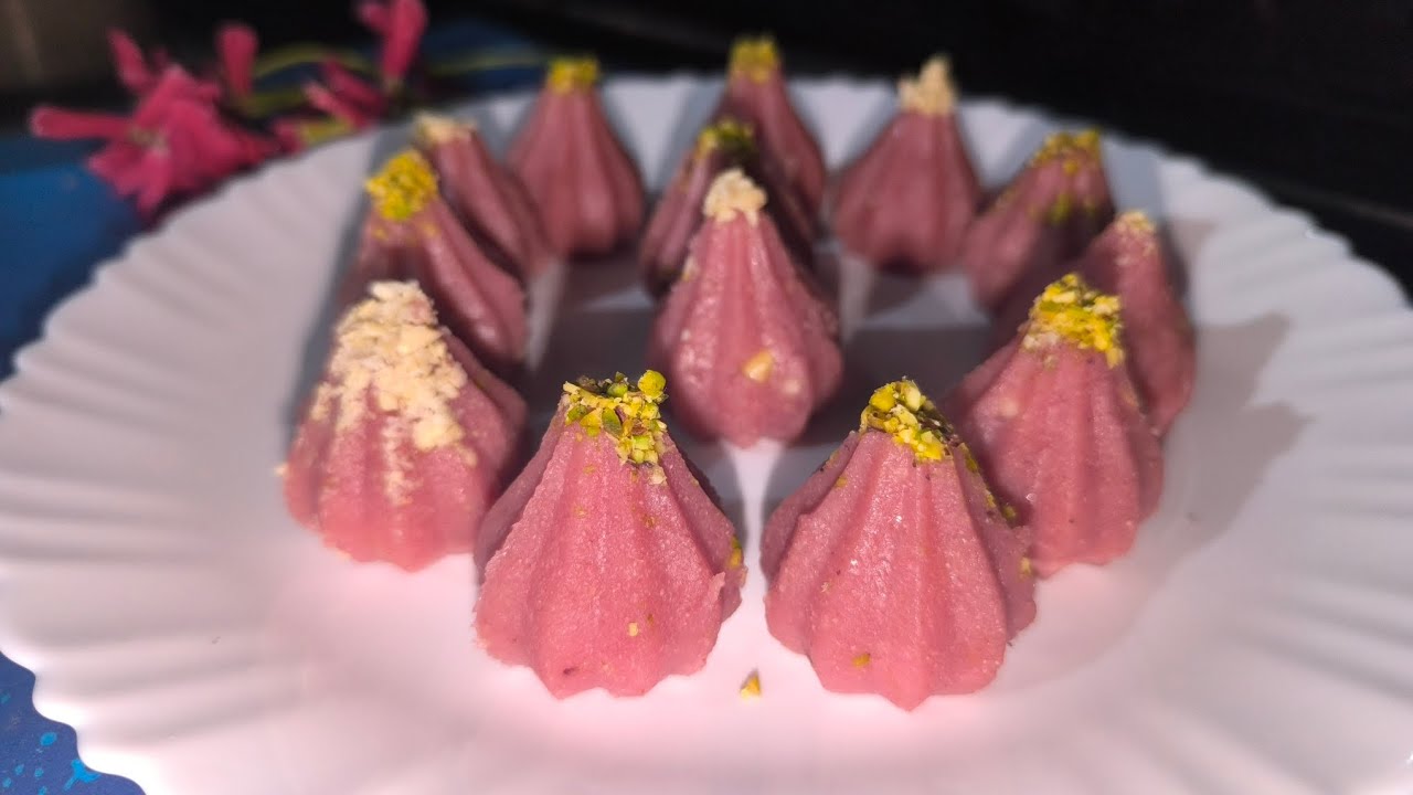 बिना किसी colour के बनाए pink सूजी मोदक । बप्पा देखते ही खुश हो जाएंगे। @dutyaurdishes433 