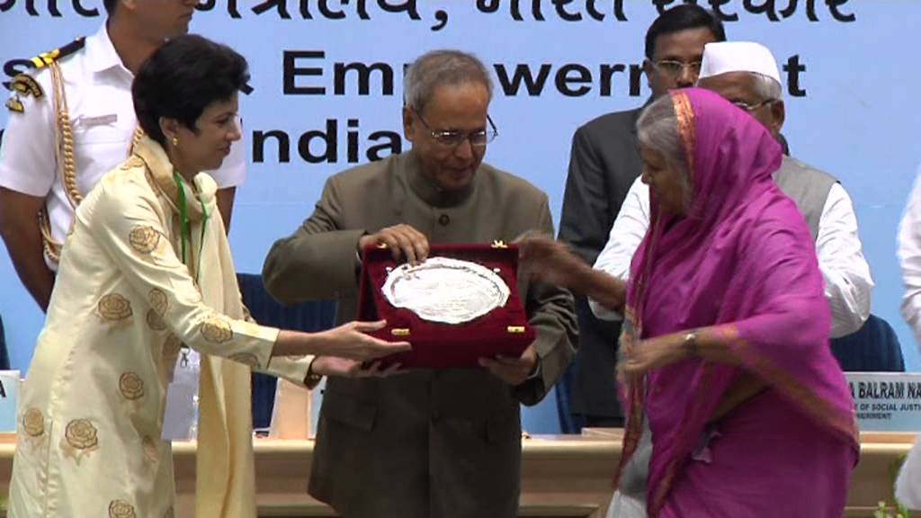 President Mukherjee presents the National Awards for Senior Citizens - Vayoshreshtha Samman