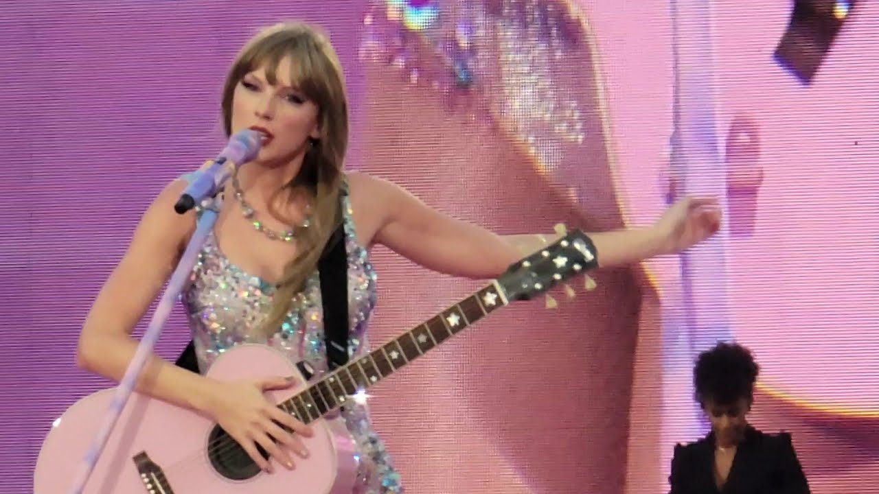 Taylor Swift - Lover + Speech - Live at Empower Field Denver, CO 7/15