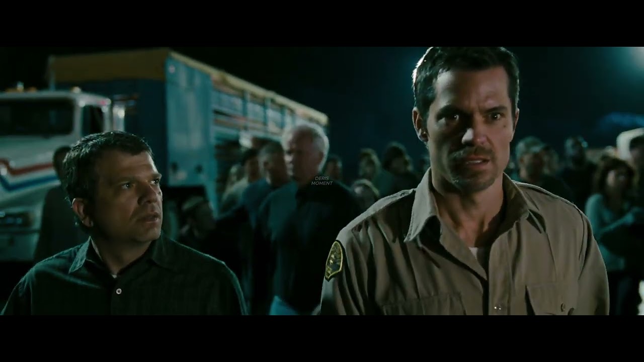 ESCAPING MILITARY QUARANTINE ZONE - CRAZIES (2010)