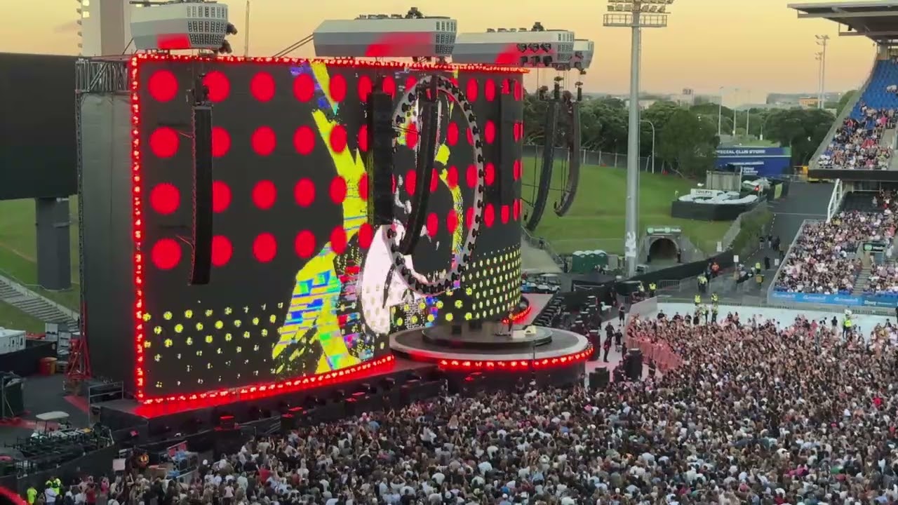 Don't - Ed Sheeran (LIVE) | Go Media Stadium Auckland New Zealand January 16, 2026