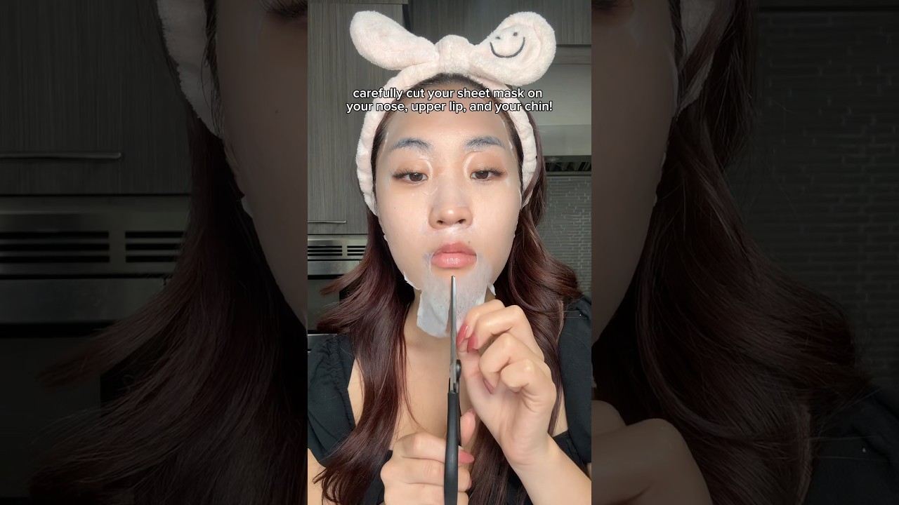 How to use a sheet mask like a PRO🤩😍 #sheetmask #beauty #beautytips #skincare #skincaretips
