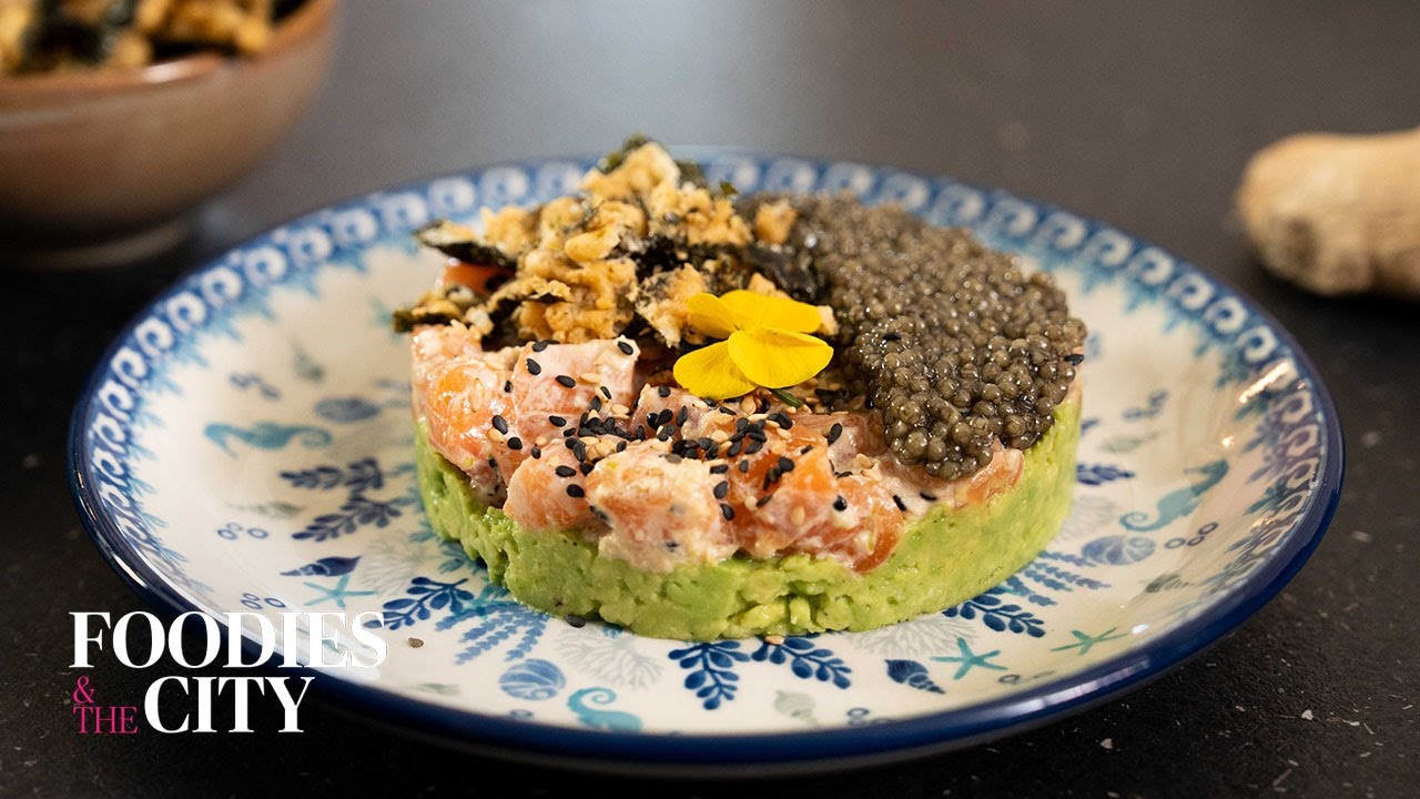 Zalmtartaar met avocadocrème en kaviaar | Foodies & The City