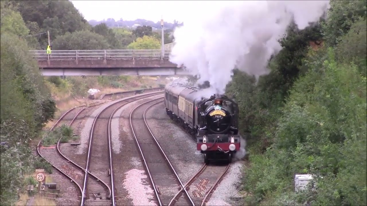 Double-heaaded GWR Castles on 'The Mayflower' Railtour at Tivertion Parkway 27/9/24