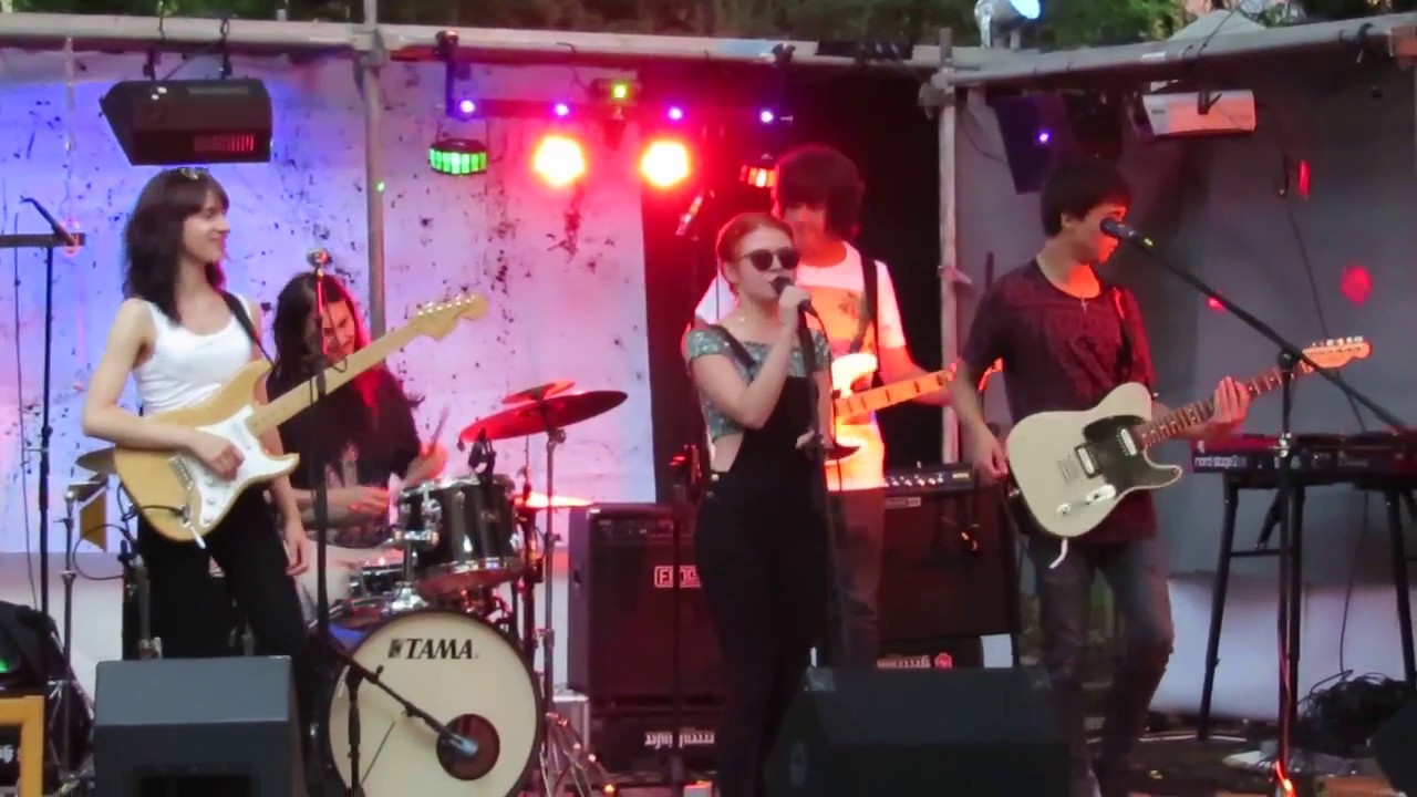 Carlotta & the Truman-Show - Blaue Augen | Ideal Cover (14.7.2018, Hannover)