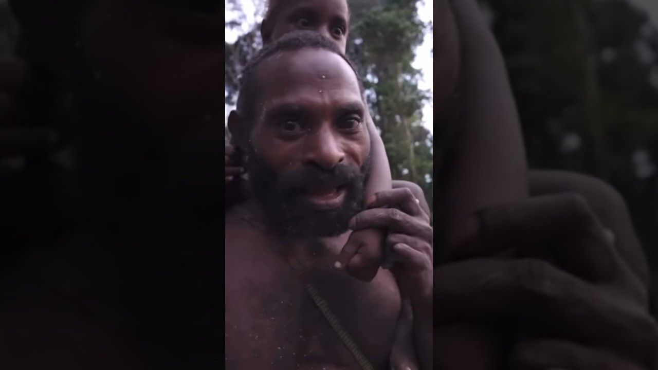 Canto m&aacute;gico da floresta. TRIBO MAMUNA PAPA NOVA GUIN&Eacute;.