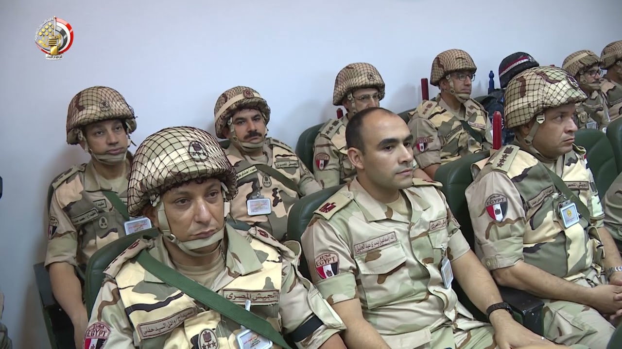 الفريق أول محمـد زكى  يشهد المرحلة الرئيسية لمشروع مراكز القيادة الإستراتيجى التعبوى التخصصى غريب-8