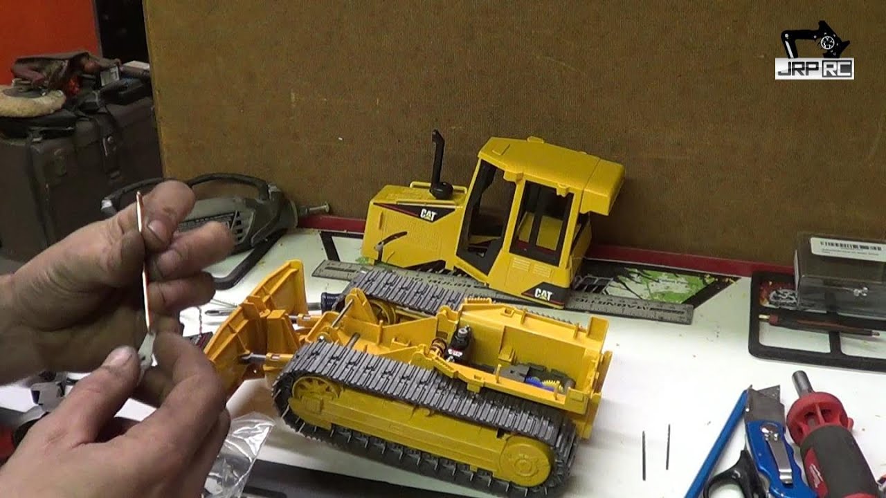 JRP RC - Bruder Bulldozer Rc Conversion Pt 9 Blade Linkage