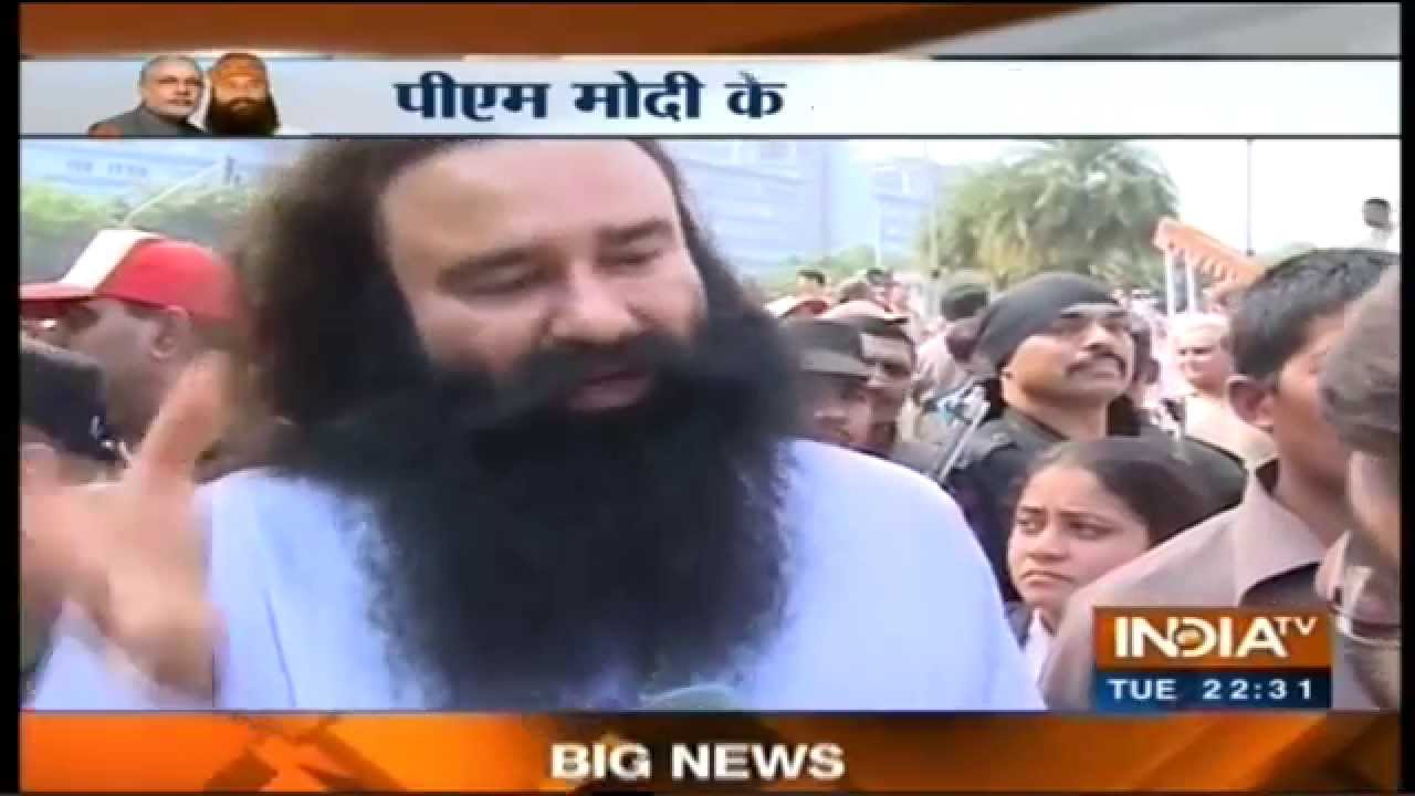 India TV - 28th Mega Cleanliness Campaign by Saint Gurmeet Ram Rahim Singh Ji Insan in Mumbai